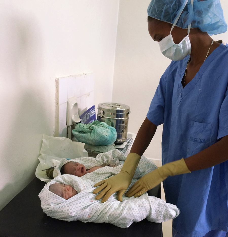 medical mission in Ethiopia - leku hospital newborn